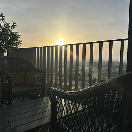 Garden Building * ティラナ