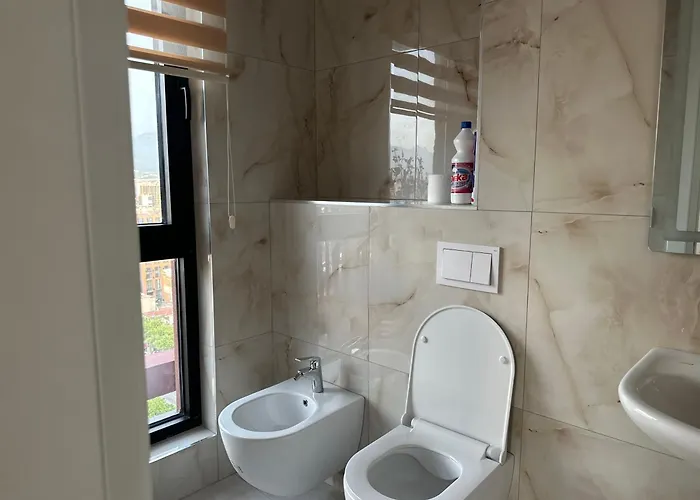 Garden Building アパート *